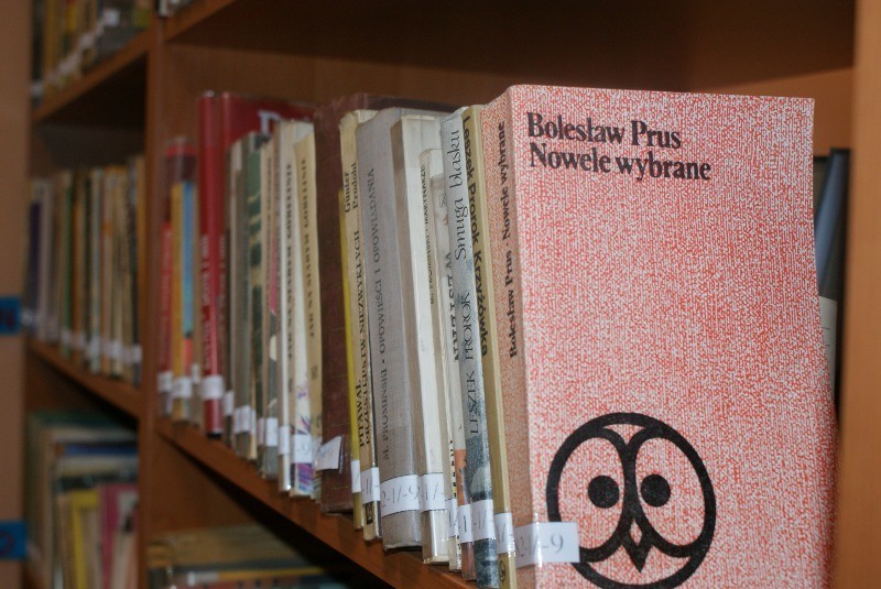 Mieszkańcy Rusinowic mogą korzystać z nowej biblioteki w Domu Spotkań Wiejskich