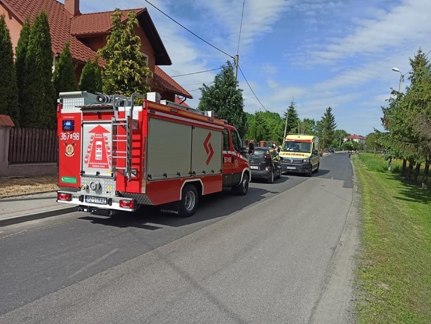 Wypadek w Maćkowicach w powiecie przemyskim. Jadący rowerem chłopiec upadł i wbił sobie w udo klamkę hamulca [ZDJĘCIA]