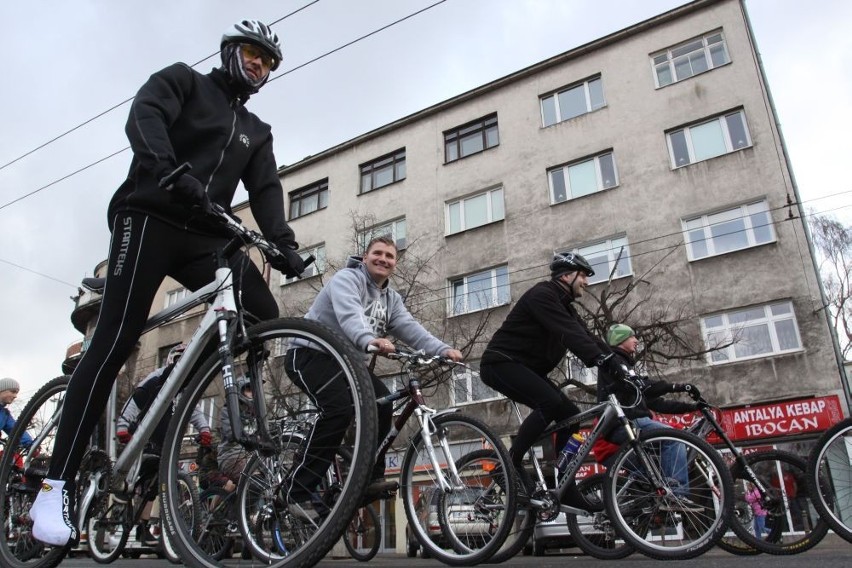 Wrześniowa masa krytyczna w Gdyni pod hasłem na zdrowie!. Sprawdź którędy przejadą rowerz