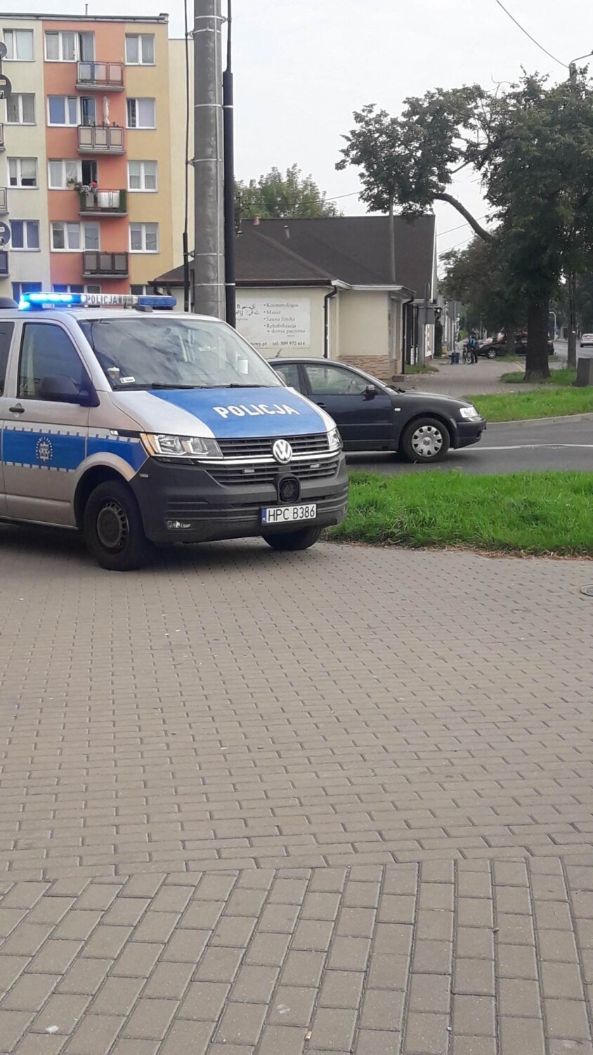 Spowodował kolizję na Kaliskiej we Włocławku, porzucił auto...