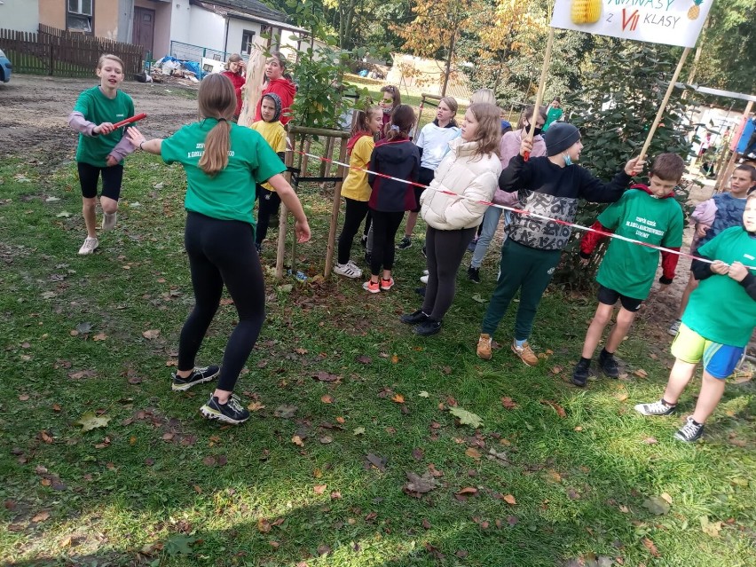 Pobiegli dla Marcinkowskiego! Dzień patrona szkoły w Ludomach [ZDJĘCIA]