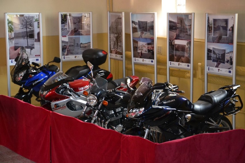 Motorkrata 2015 w więzieniu w Sieradzu. Była wystawa motocykli i koncert blues-rockowej grupy