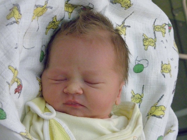 Adriana Babiarz, córka Katarzyny i Bartosza, urodziła się 4 listopada o godzinie 1.45. Ważyła 3010 g i mierzyła 54 cm.
Polub nas na Facebooku