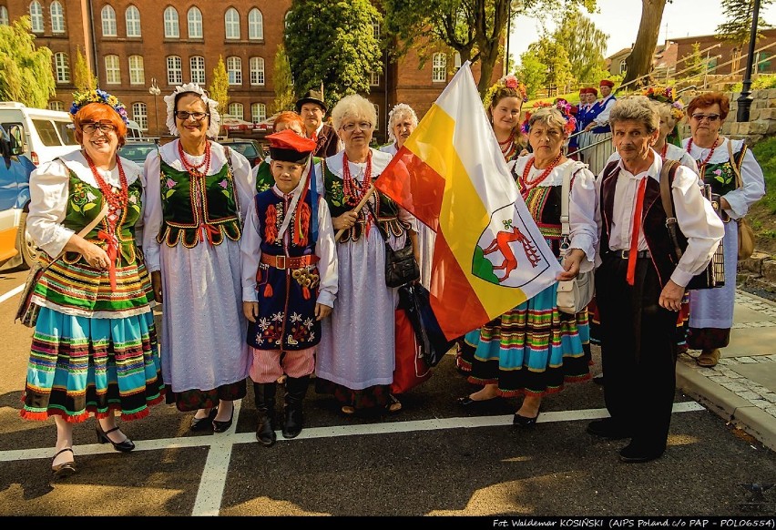 XIII Ogólnopolskie Spotkania Kapel i Zespołów Ludowych Folklor i Biesiada. 7 lipca zapraszamy na plac Jana Pawła II