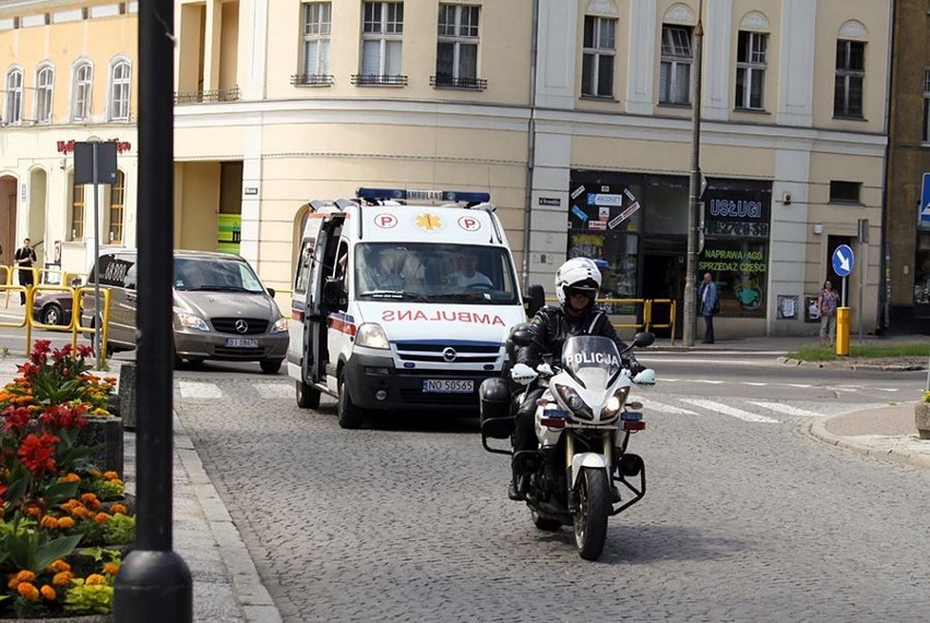 Zobacz również: Napad na bank w Olsztynie. Policja poszukuje...