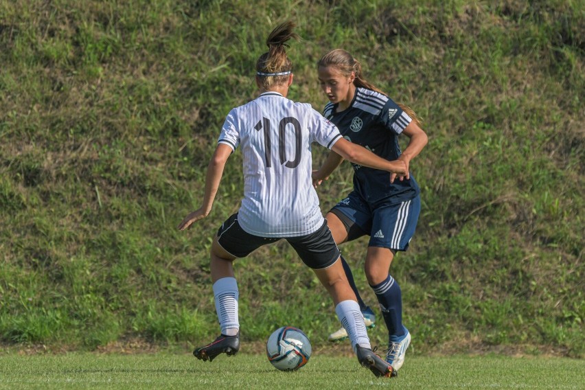 Piłka nożna. 17-latka z powiatu malborskiego zdobyła bramkę w meczu reprezentacji Polski U19