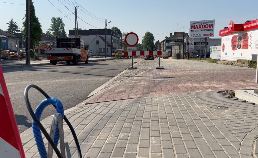 Trwa remont ulicy Krasickiego w Radomsku, ale kierowcy...