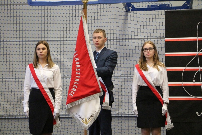 Konkurs pieśni patriotycznej w dniu Święta Szkoły w I LO w Złotowie