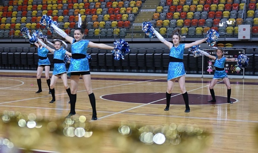 W Hali Sportowej Częstochowa tańczyły młode cheerleaderki ZDJĘCIA