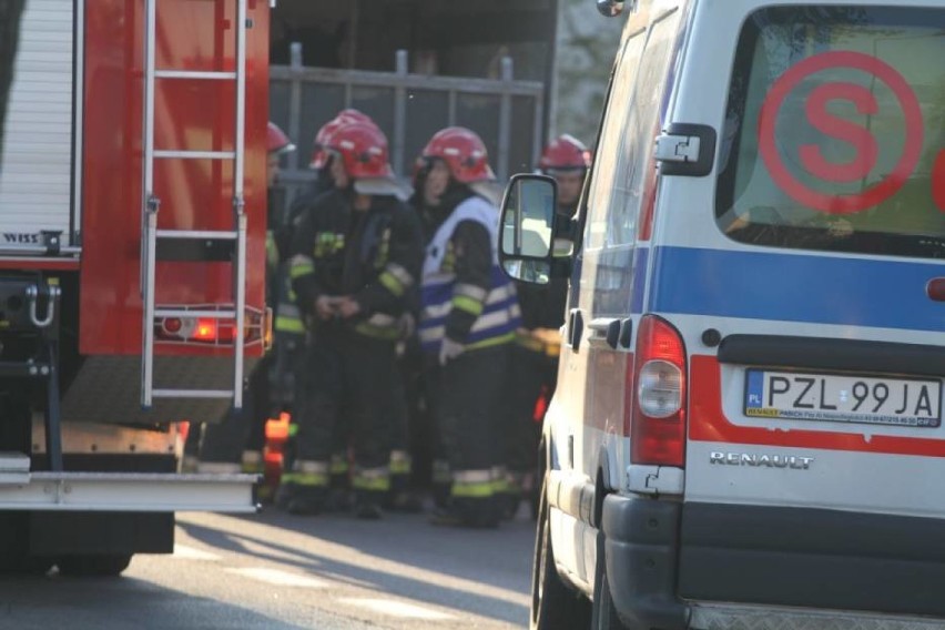 Dziś około godziny 18.30 w Złotowie na przejściu dla...