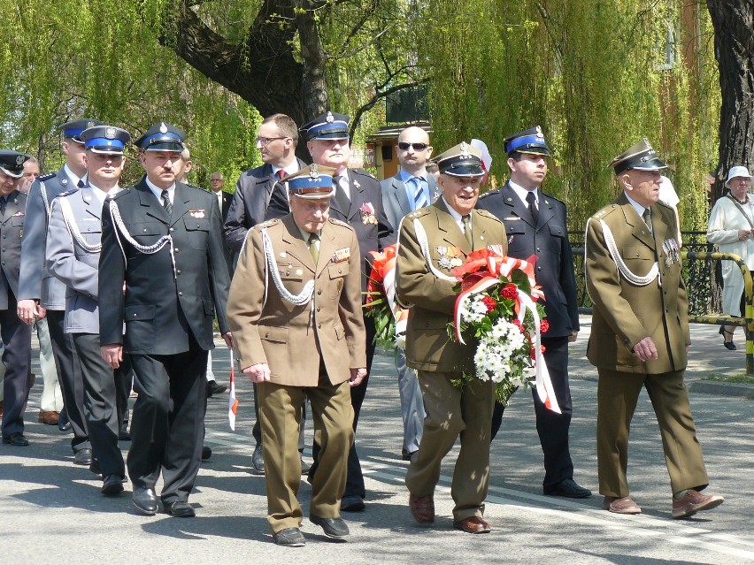 Pruszcz Gd. Parada z okazji uchwalenia Konstytucji 3 Maja. Zdjęcia