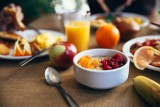 Uczniowie wracają do szkół. Jak zadbać o właściwe śniadanie dla ucznia?