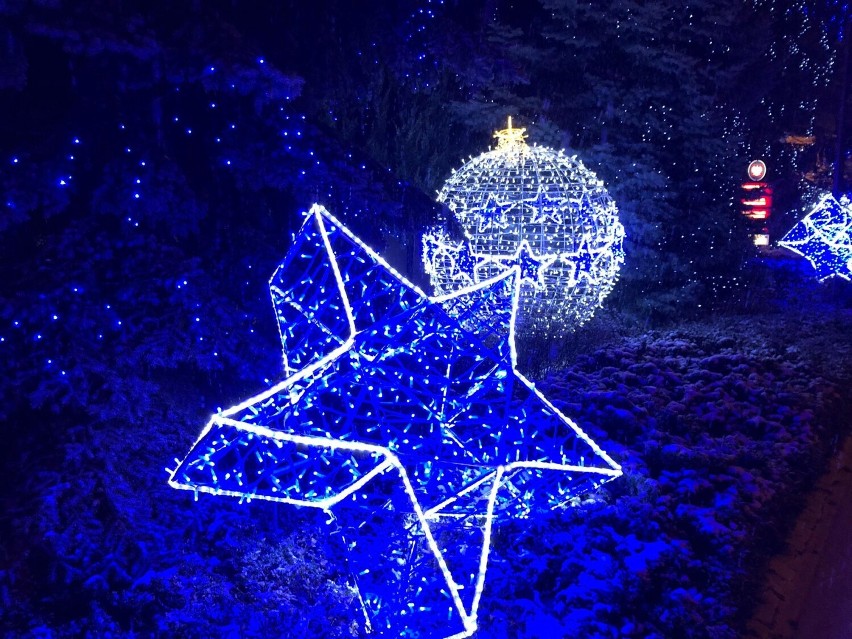 Września: Spacer wieczorową porą i piękne świąteczne iluminacje [GALERIA]
