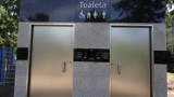 W parku stanęła już publiczna toaleta za ponad 360 tys. zł [FOTO]
