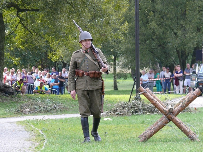 Rekonstrukcja historyczna "Obrona linii Widawki w 1939 roku"