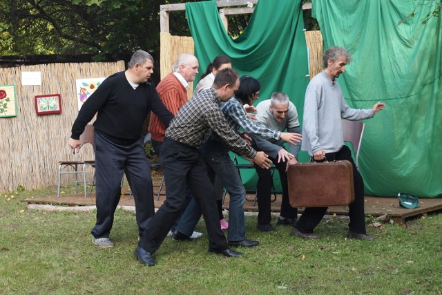 Jednym z działań stowarzyszenia są przedstawienia teatralne