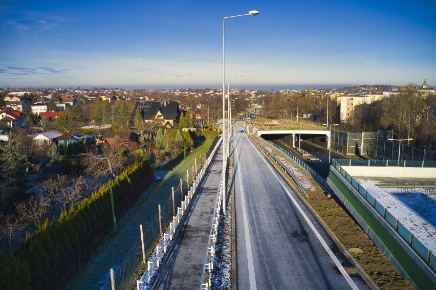 Nowy łącznik liczy 430 metrów długości i pozwalała z al....