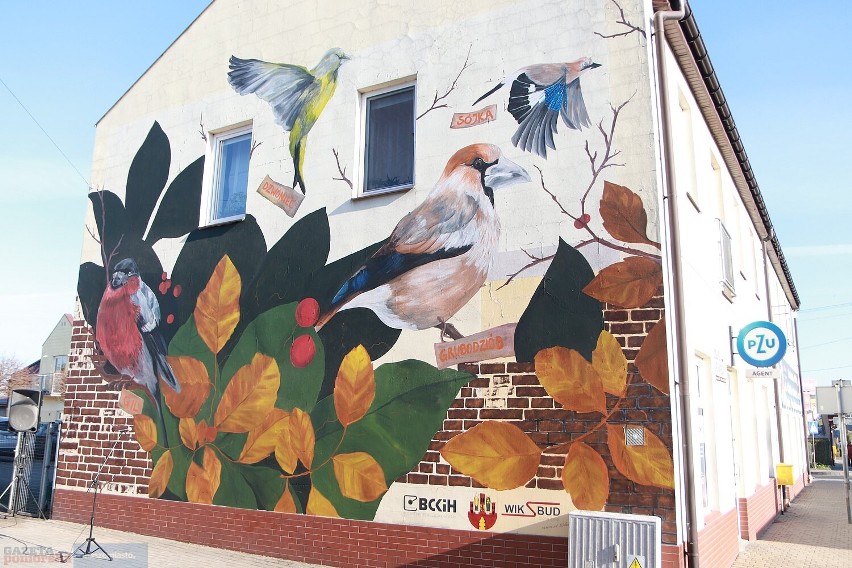 Odsłonięcie pierwszego muralu w Brześciu Kujawskim przy ul....