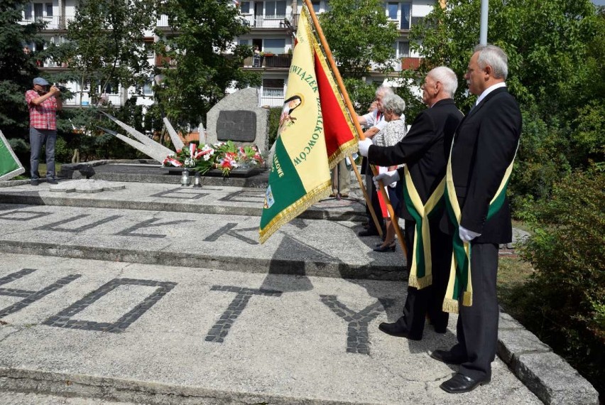 Święto Wojska Polskiego pod pomnikiem 68. Pułku Piechoty we...