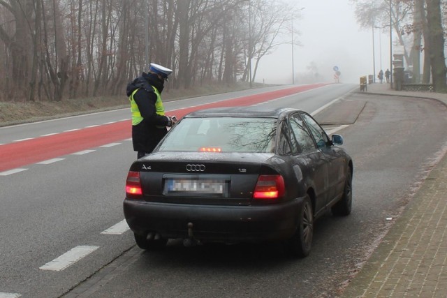 W powiecie lipnowskim w akcji "Prędkośći" wzięło udział 18 policjantów ruchu drogowego. Podczas kontroli drogowych wylegitymowali oni ponad 200 osób.