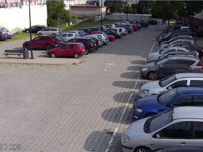 Mieszkaniec Wejherowa pobierał opłatę za ustawianie pojazdów na parkingu miejskim