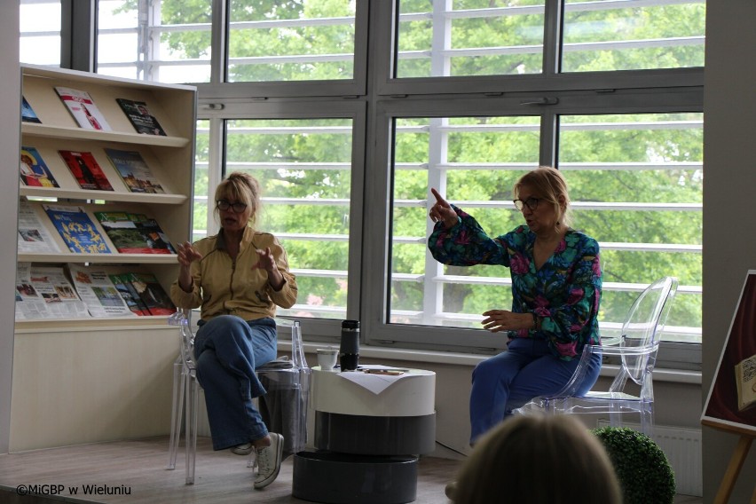 Warsztaty muzyczno-literackie w Wieluniu z aktorką Małgorzatą Lewińską. 19 czerwca podsumowanie projektu opartego o twórczość Szymborskiej 