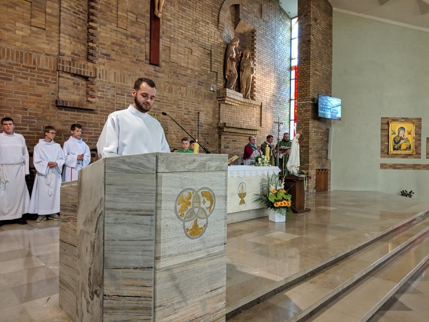 Parafia Nawiedzenia NMP w Chodzieży: Powitanie nowego proboszcza ks. Jana Korygacza (FOTO)