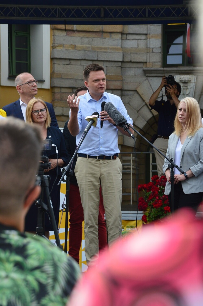 Szymon Hołownia odwiedził Nysę. Spotkał się z mieszkańcami w...