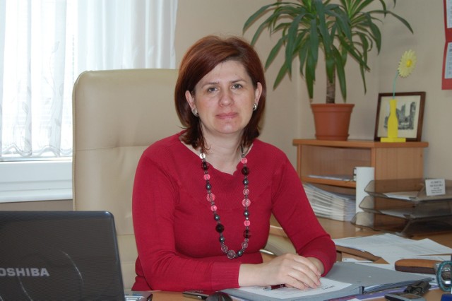 Elżbieta Michalska-  od 8 lat jest kierownikiem Miejskiego Ośrodka Pomocy Społecznej w Lęborku.  Prawie cała  jej dotychczasowa praca zawodowa związana jest z pomocą społeczną.Wcześniej pracowała jako pracownik socjalny. Posiada wykształcenie wyższe pedagogiczne.