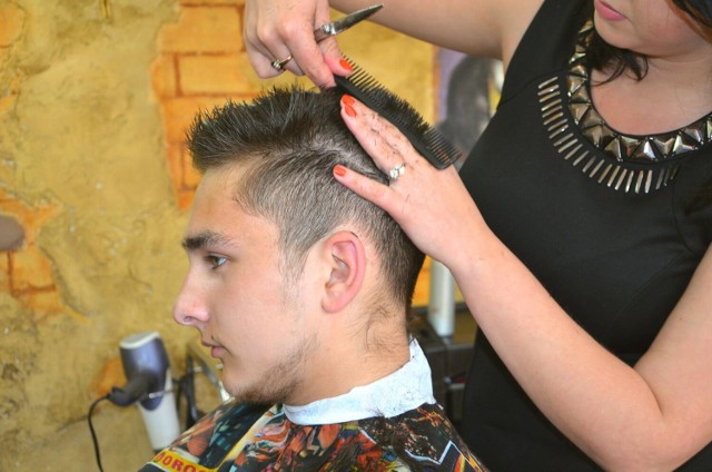 W pakiecie kwietniowych ofert pracy sieci EURES, którą dysponuje PUP w Gorlicach, najwięcej propozycji mają fryzjerzy