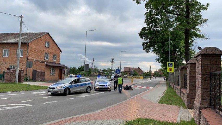 22-letni motocyklista uderzył w betonowe ogrodzenie kościoła. Poniósł śmierć na miejscu [ZDJĘCIA]