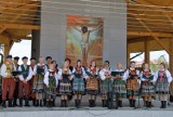 Dożynki Gminno-Parafialne w gminie Lubochnia. Piękne wieńce dożynkowe i występy artystyczne (FOTO)