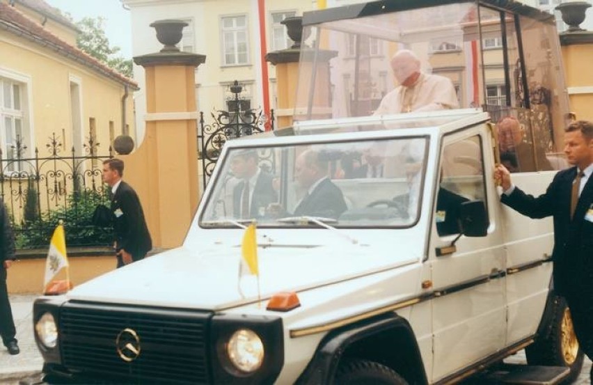 Karol Wojtyła papieżem! 41. rocznica wyboru polskiego papieża [ZDJĘCIA]