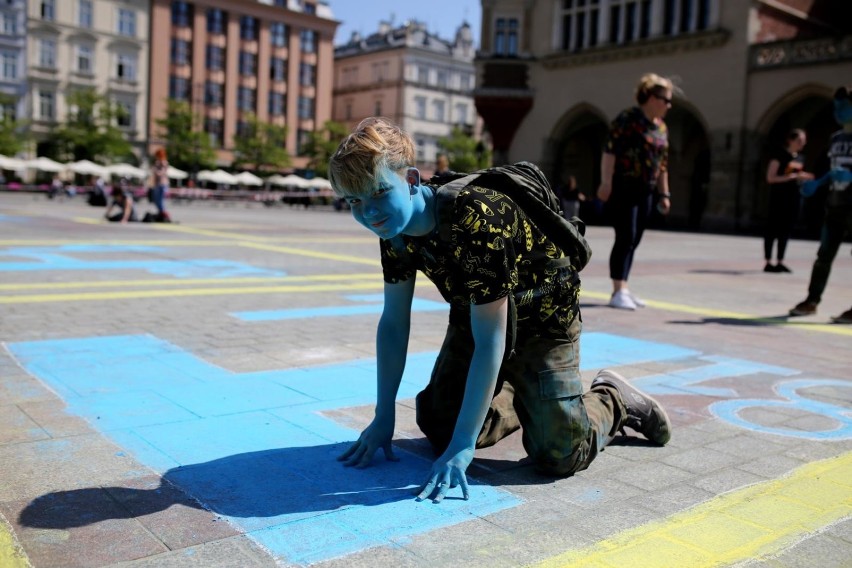 Rynek Główny. Rysowanie układu okresowego