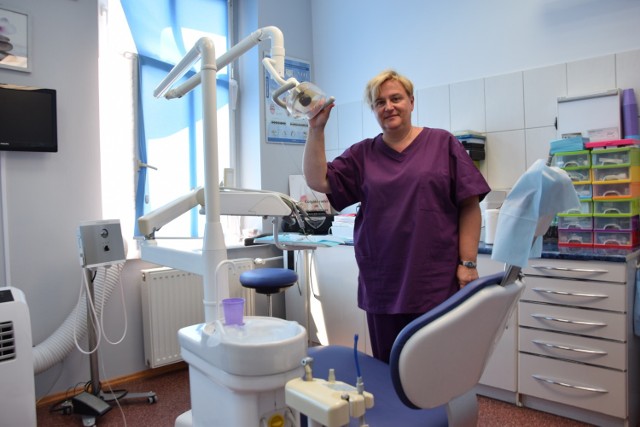 Irena Żukowska-Osińska od piątego roku życia chciała być stomatologiem. - Praktycznie wychowałam się w gabinecie - wspomina dentystka ze Świecia