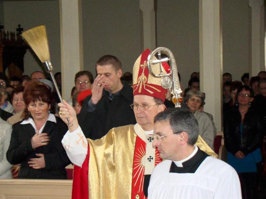 Konsekracja kościoła w Bukowcu: To było wielkie wydarzenie dla mieszkańców całej gminy Budzyń [ZDJĘCIA]