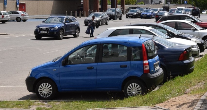 Średni przebieg auta w Bełchatowie - 180 tys. km