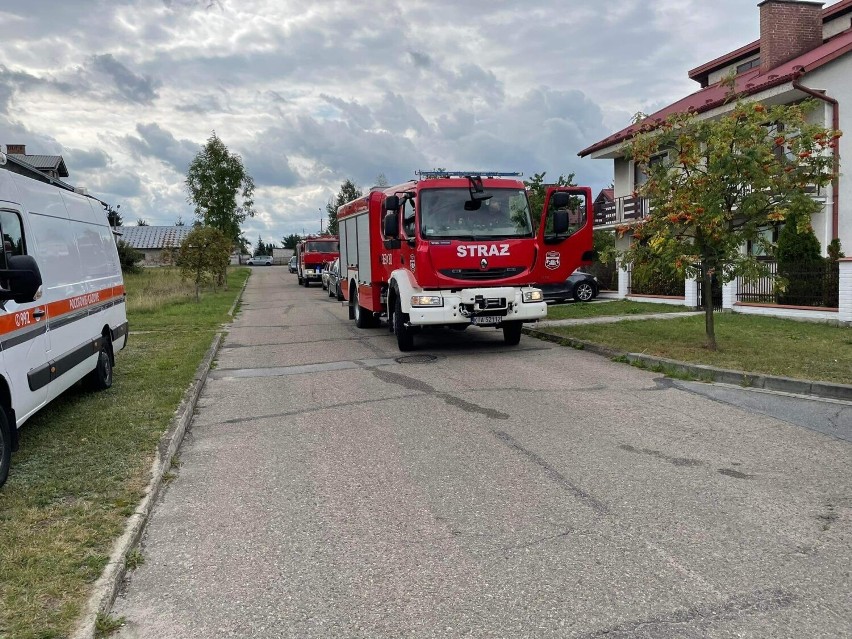 Pożar domu w Lisiej Górze. W akcji duże siły straży pożarnej z Tarnowa i okolicznych jednostek OSP