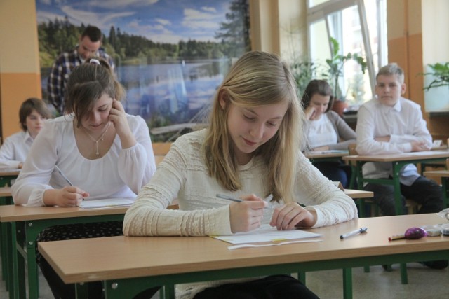 Tak w tym roku sprawdzian pisali szóstoklasiści z łódzkiej SP 34 na Widzewie. Szkoły z tej dzielnicy osiągnęły najlepszy wynik w Łodzi