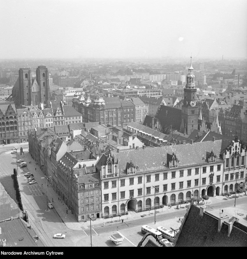 NIEPUBLIKOWANE ZDJĘCIA. Oto, jak wyglądał Wrocław w latach 60. i 70. z lotu ptaka (UNIKATOWE ZDJĘCIA) 