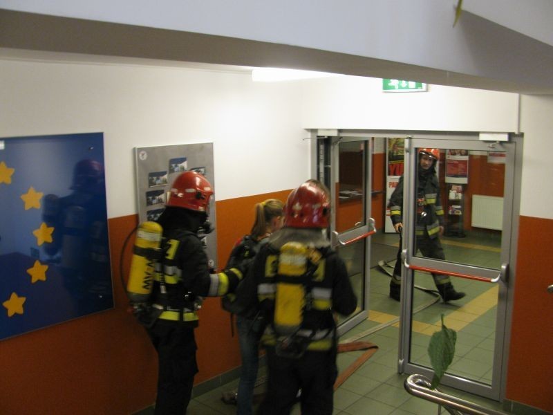Strażacy ćwiczyli w Rydułtowskim Centrum Kultury [FOTO]