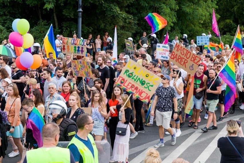 Marsz Równości w Białymstoku i kontrmanifestacja kibiców i...