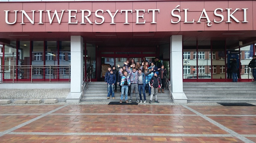 Kłobuccy uczniowie na Uniwersytecie Śląskim świętowali liczbę Pi [FOTO]