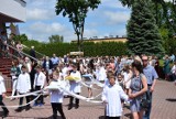 Święto Bożego Ciała w Kraśniku. Tłumy mieszkańców wzięły udział w uroczystej procesji wokół kościoła
