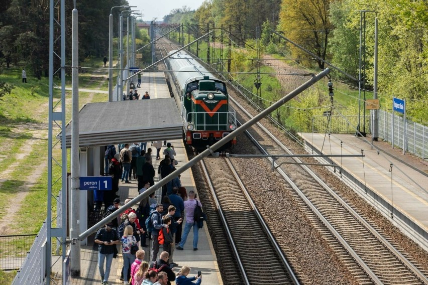 Specjalny pociąg retro przejechał przez Bydgoszcz.