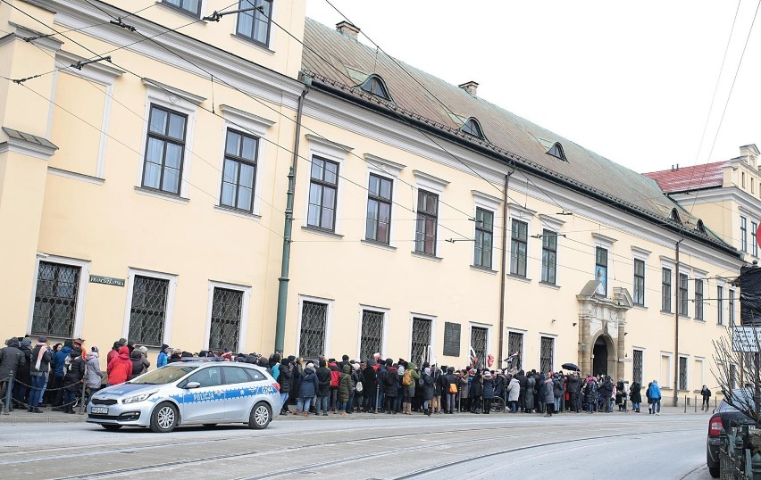 Kraków. Kobiety protestowały przeciwko zaostrzeniu ustawy antyaborcyjnej 