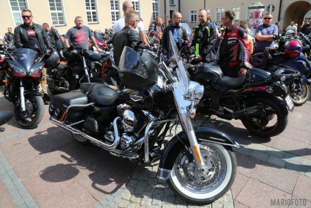 Motocykliści spotkali się na tradycyjnym "motojajeczku" na opolskim Rynku.