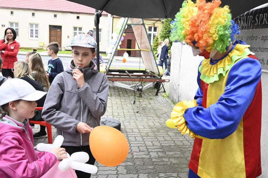 Nie brakowało chętnych, by mimo odwołanego seansu kina...