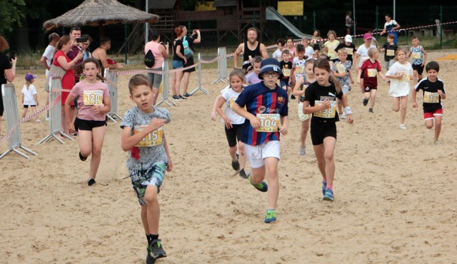 Biegi dziecięce podczas X Biegu Trzech Plaż w Grudziądzu
