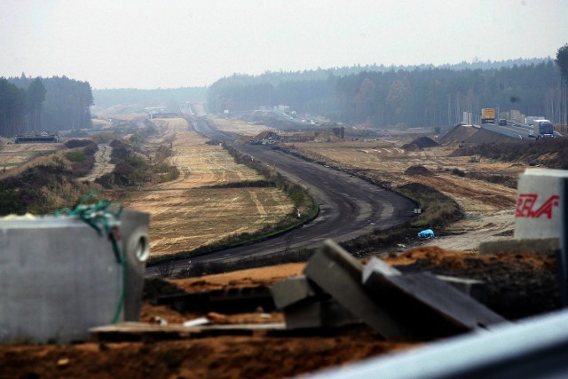 Odcinek drogi ekspresowej S3 koło Polkowic ma być gotowy dopiero w połowie 2019